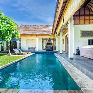  Villa Heliconia